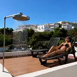 Refugio No16 Ocean Air & Rooftop Flair Penzion *