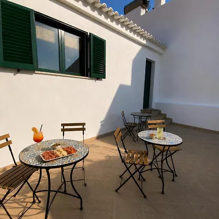 Refugio No16 Ocean Air & Rooftop Flair Guest house